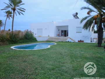 V 043 -                            Vente
                           Villa avec piscine Djerba
